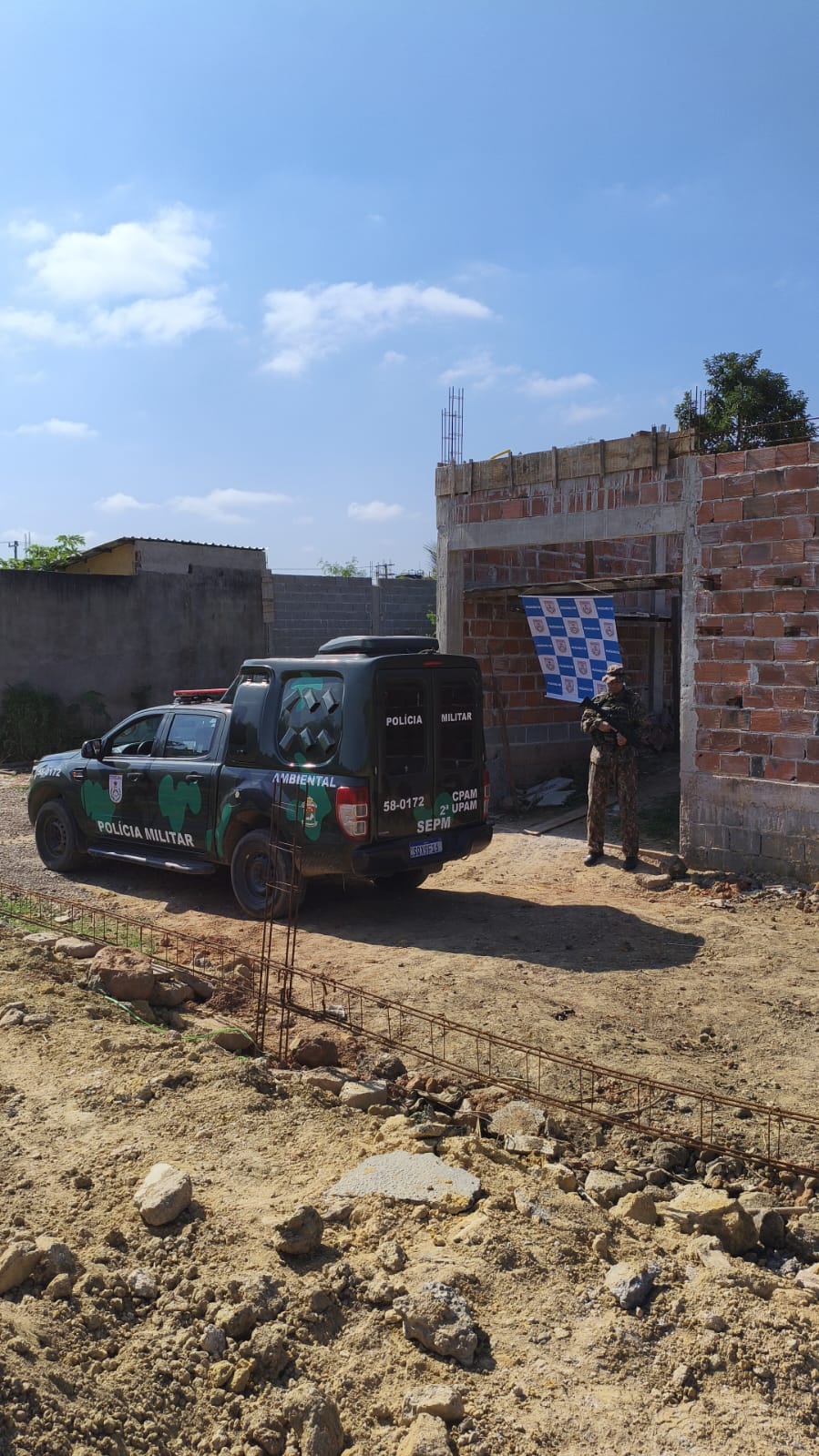 2º Grupamento de Polícia Ambiental identifica construção irregular em Barra do Piraí 